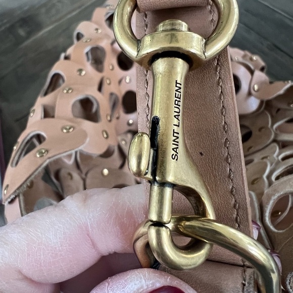 St. Laurent Seau Coeur Bucket Bag - Picture 7 of 15